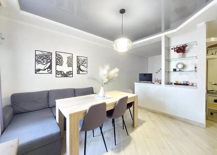 в новобудові в жк фамілія Apartamento Leópolis